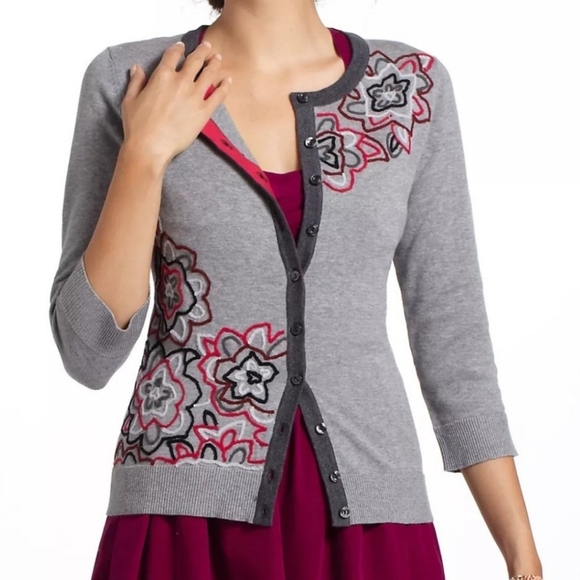Anthropologie Tabitha Embroidered Azalea Cardigan XS - Picture 2 of 6